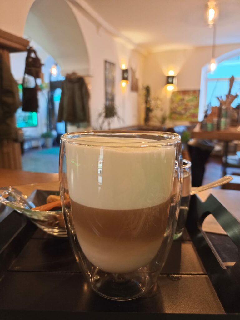 greenstore Lienz Café Lounge Cappuccino