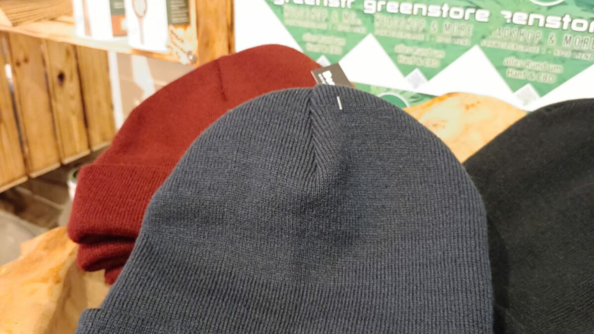 greenstore Lienz - DNA Genetics knitted hat